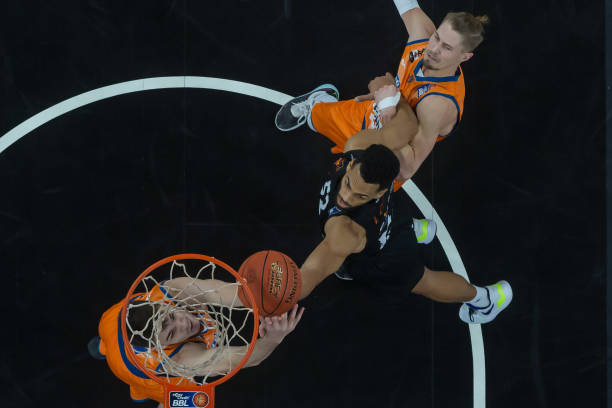 并以其非凡 并以其非凡