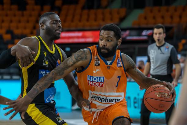 的竞争中增 的竞争中增