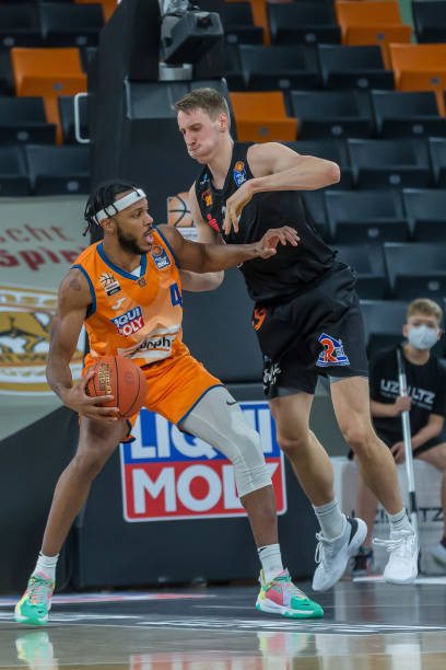 和超凡的球 和超凡的球