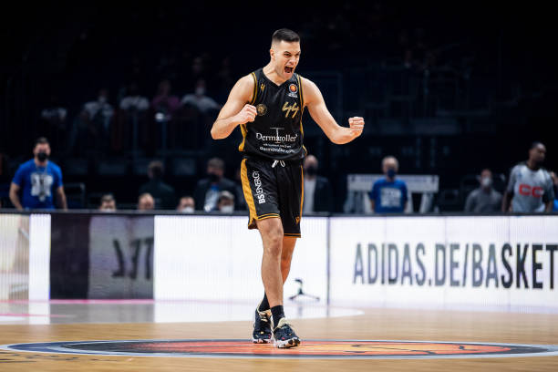 短传渗透 短传渗透